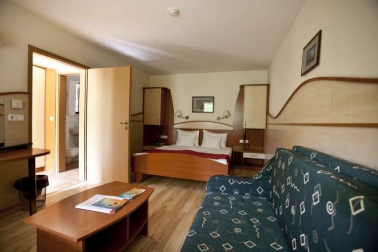 Atrium szoba 768x512