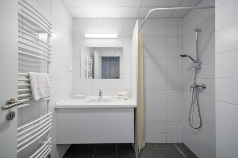 aktiv hotel velence standard ketagyas szoba 768x512