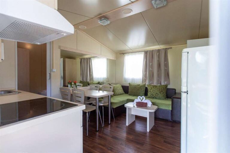 aranypart camping eurocomfort mobilhaz 4 nappali 768x512