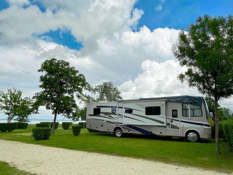 lakoauto aranypart camping siofok balaton 2 768x576