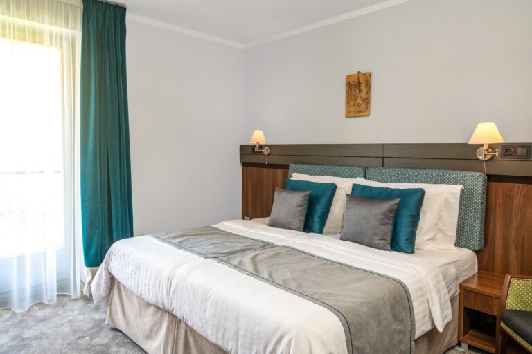 08 Szobakepek 1 768x512